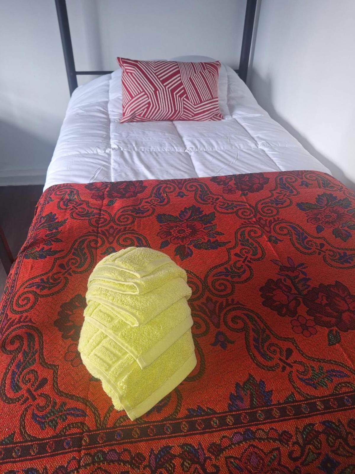 Hostel Kuntur Πουέρτο Νατάλες Εξωτερικό φωτογραφία