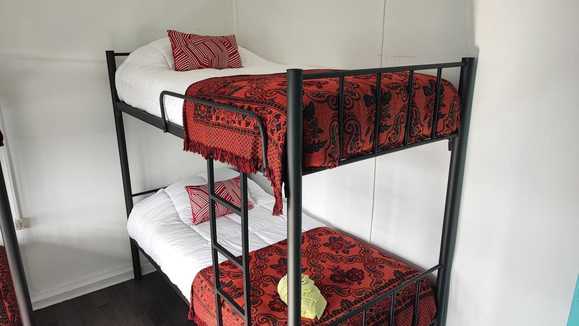 Hostel Kuntur Πουέρτο Νατάλες Εξωτερικό φωτογραφία