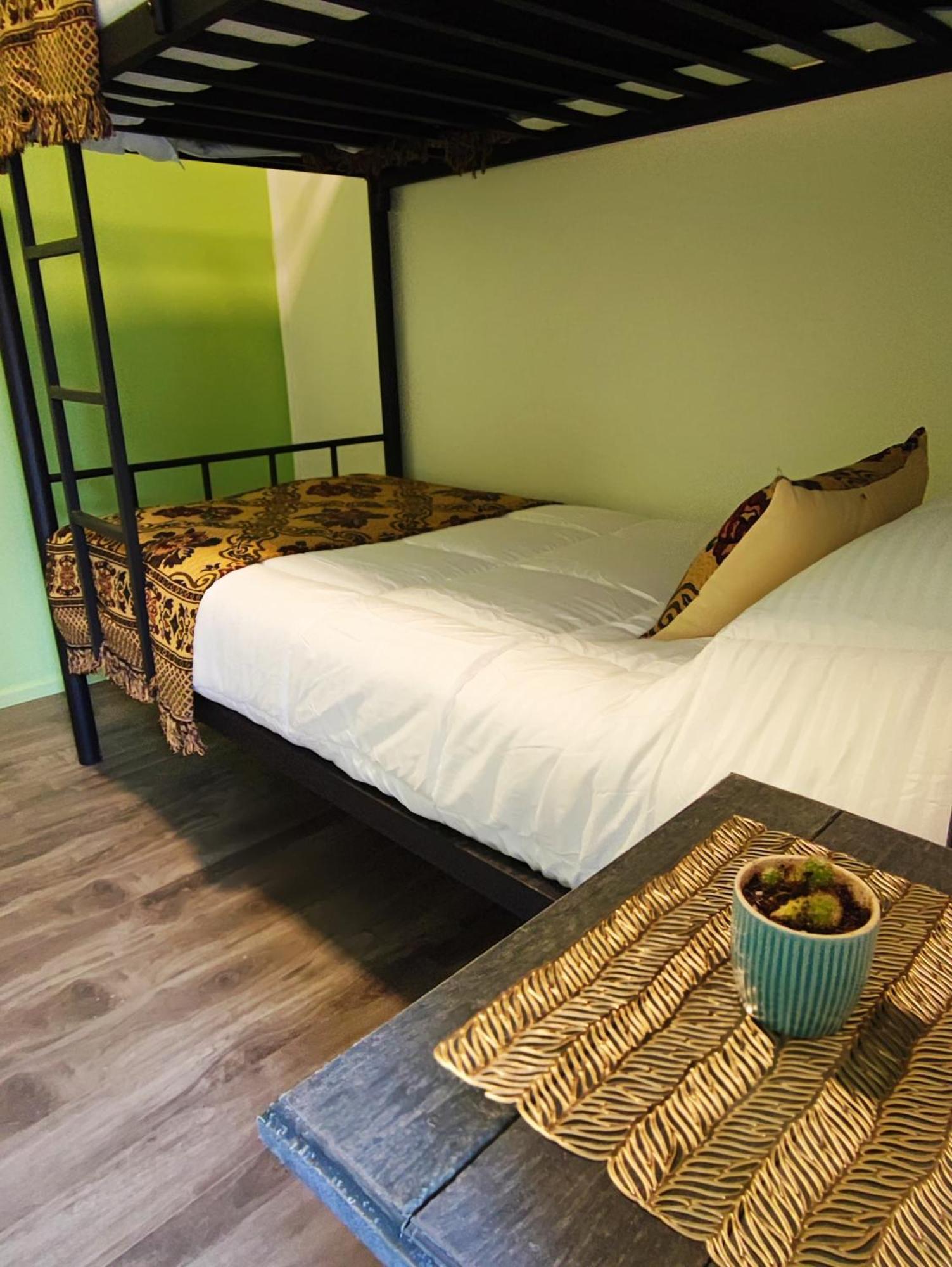 Hostel Kuntur Πουέρτο Νατάλες Εξωτερικό φωτογραφία