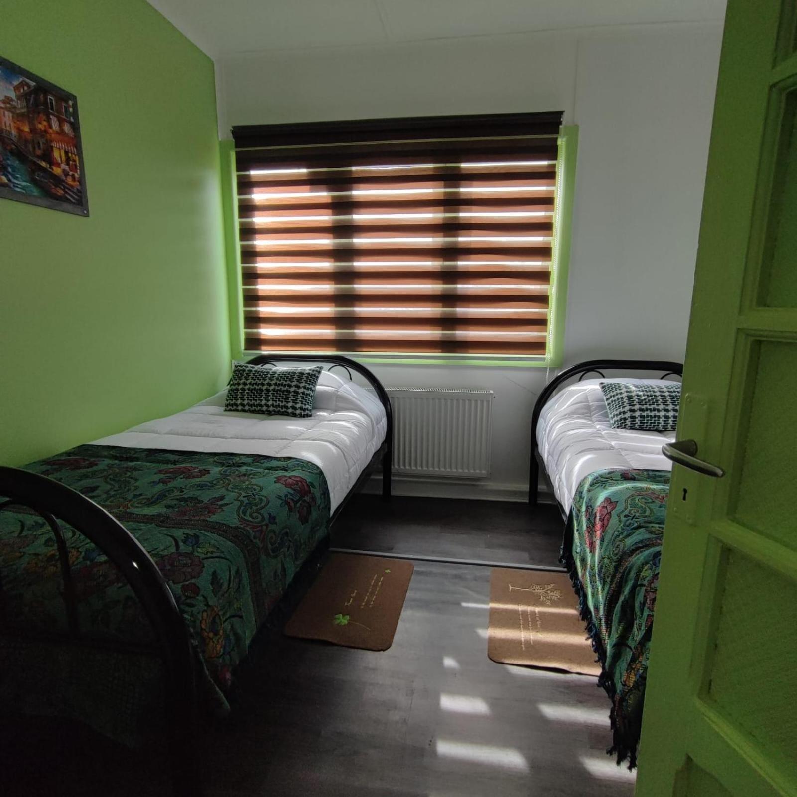 Hostel Kuntur Πουέρτο Νατάλες Εξωτερικό φωτογραφία