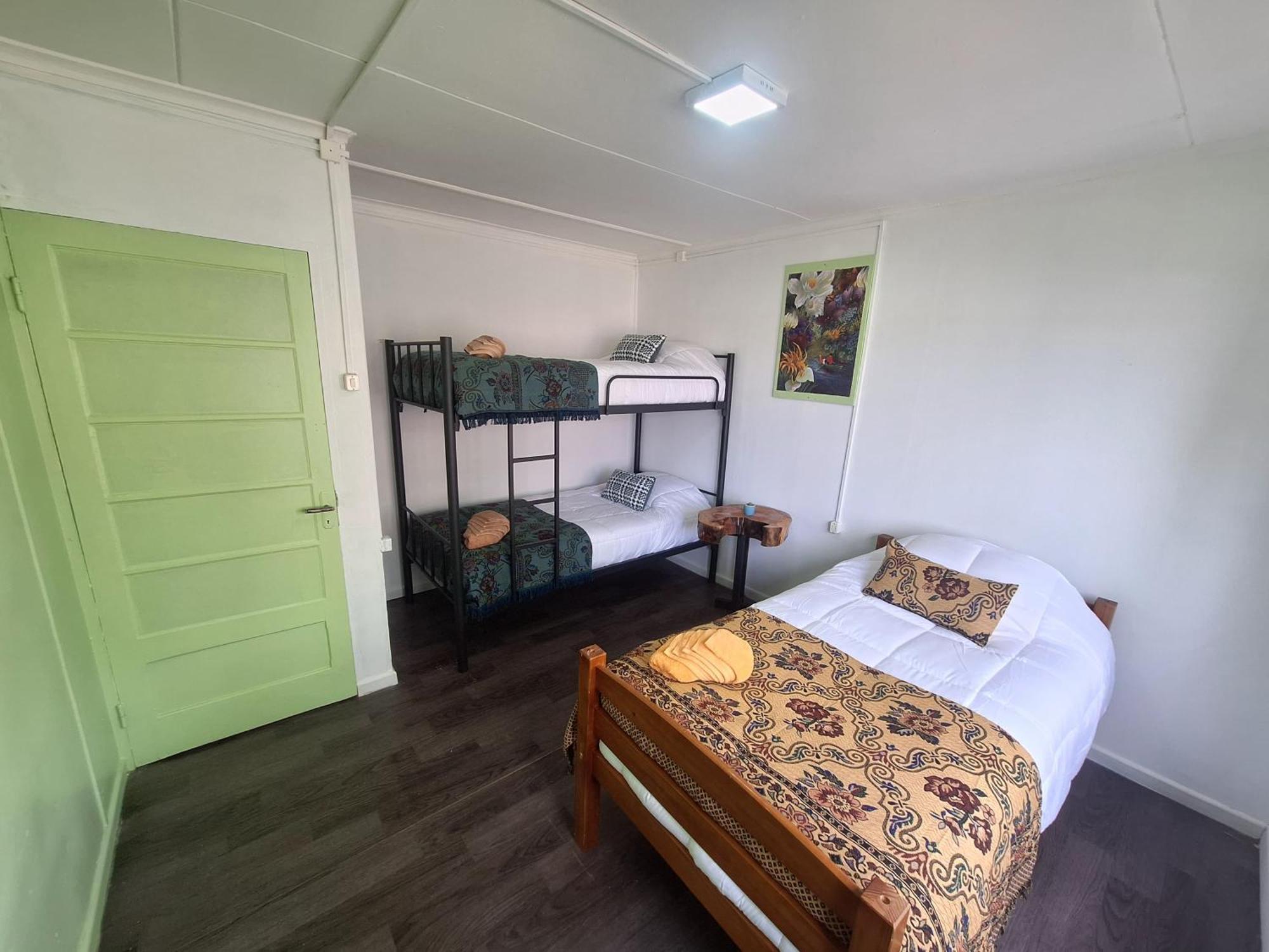 Hostel Kuntur Πουέρτο Νατάλες Εξωτερικό φωτογραφία